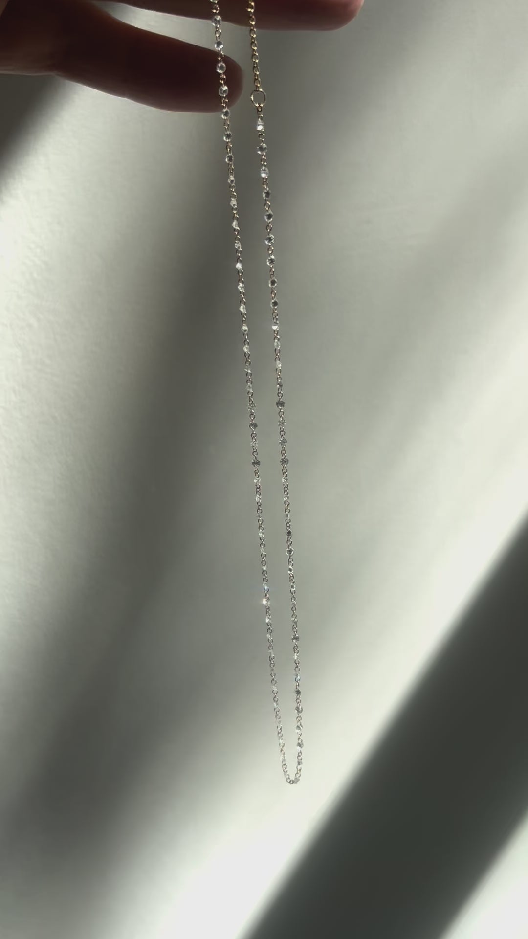 Luciole Floating Diamond Necklace